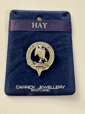 Vintage Crow Bird Hay Clan Crest Pin From Scotland Silver Colored RP1